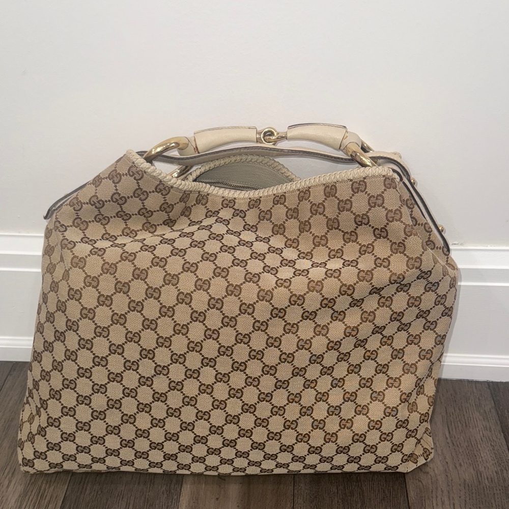 Gucci Tan ivory GG canvas Monogram horsebit large hobo bag with gold hardware - Picture 1 of 16